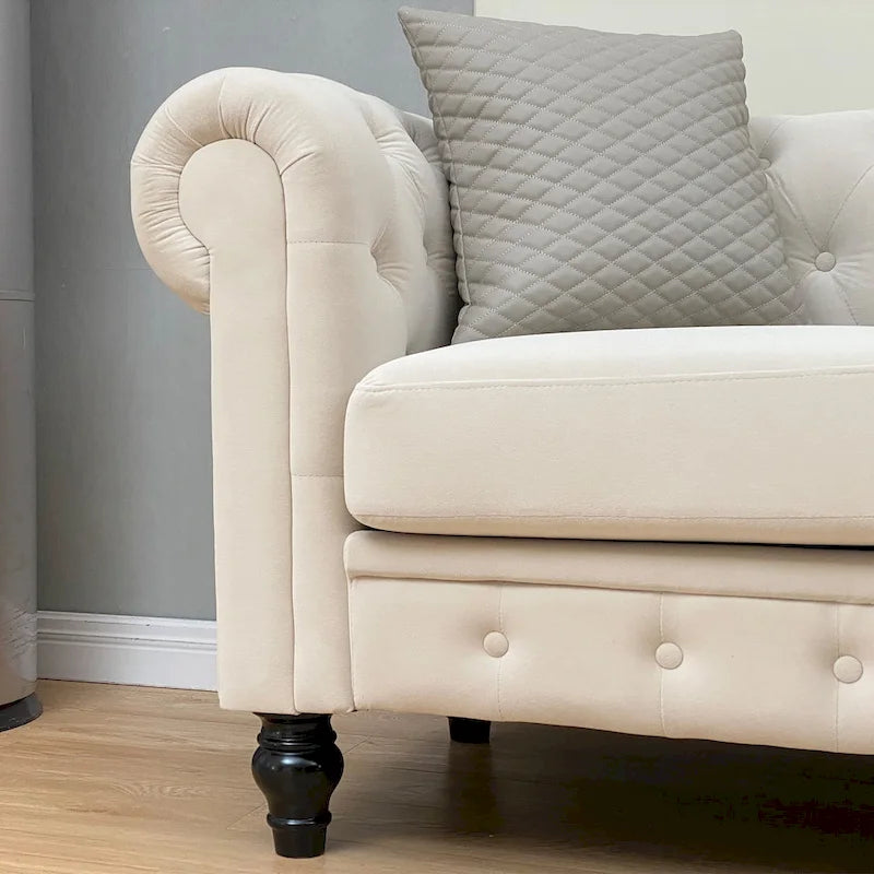 Élégant canapé Chesterfield beige - 3 places en velours avec capitons et pieds en bois