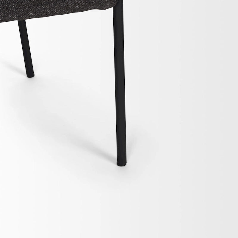 Chaise de salle à manger avec tissu bouclé crème et pieds en métal noir mat