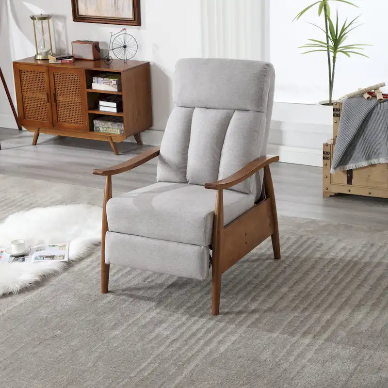 Fauteuil à accoudoirs en bois