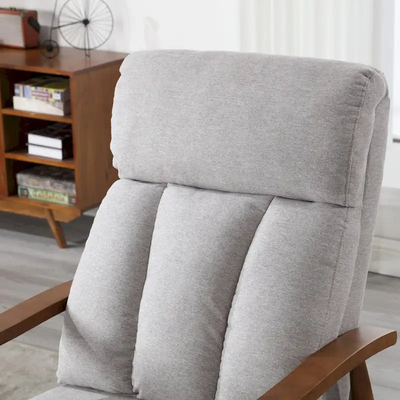 Fauteuil à accoudoirs en bois